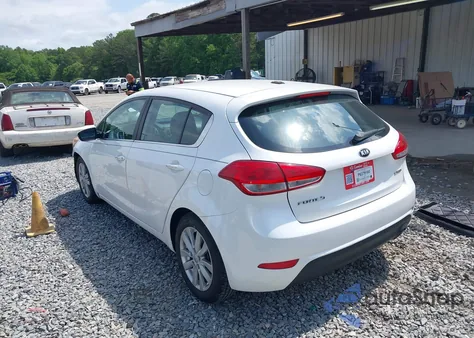 2015 Kia Forte Ex z USA, uszkodzony, nr VIN KNAFX5A84F5352837